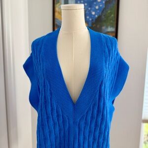 Lululemon Cable Knit V-Neck Sweater Vest
